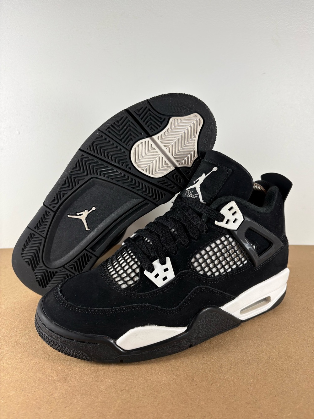 Nike Air Jordan 4 Retro GS White Thunder Black White FQ8213-001 Kids Size 6.5y